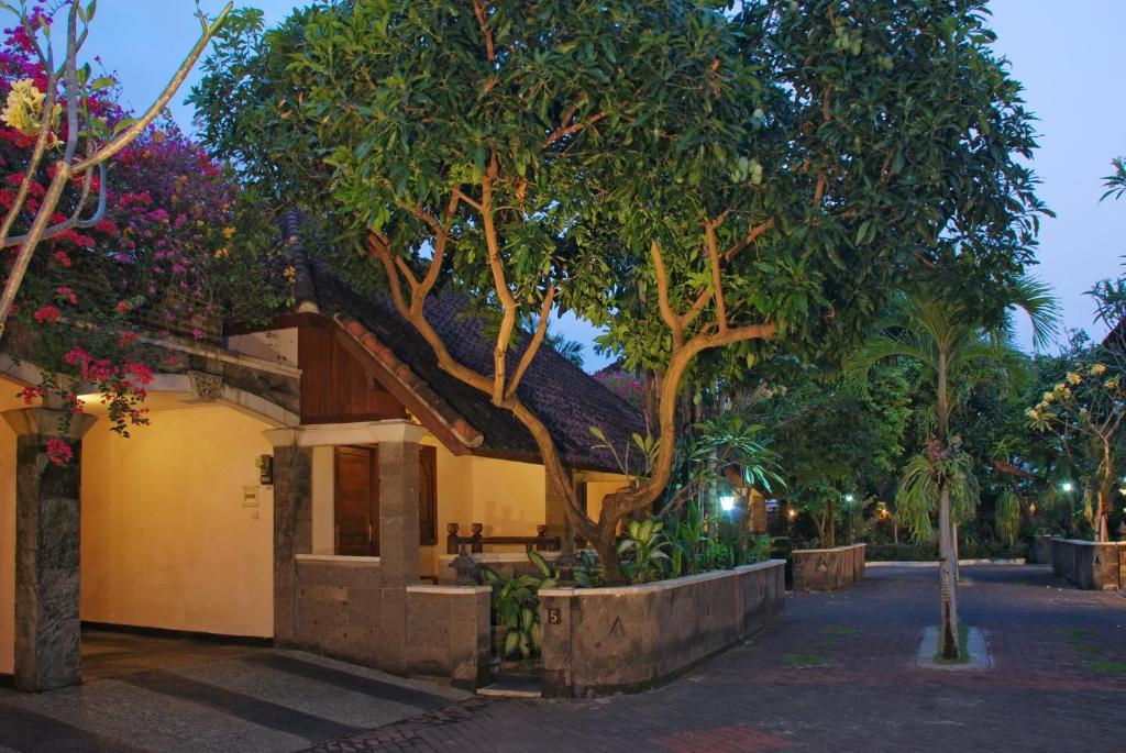 Hotel Taman Ayu 212 Denpasar Zewnętrze zdjęcie