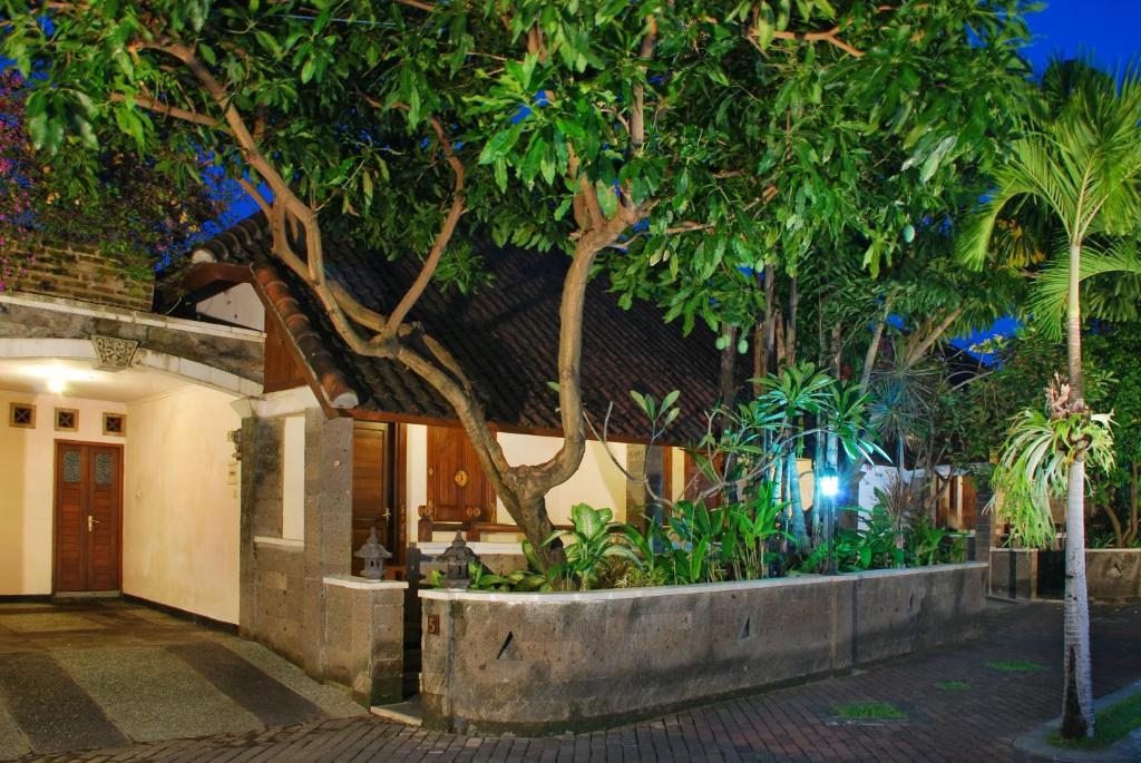 Hotel Taman Ayu 212 Denpasar Zewnętrze zdjęcie