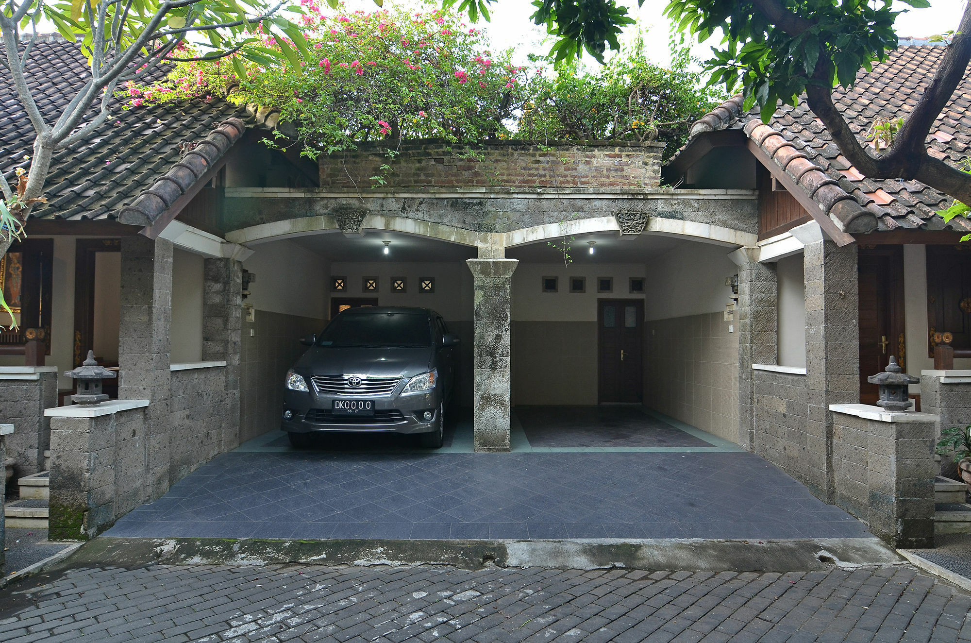 Hotel Taman Ayu 212 Denpasar Zewnętrze zdjęcie